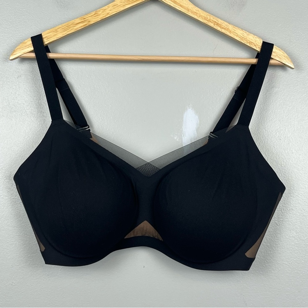 Honeylove Liftwear Crossover black wireless mesh inset bra, 1X 40C/D.